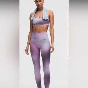 Lululemon align set size 6. Flow Y bra size 6, align legging size 6.